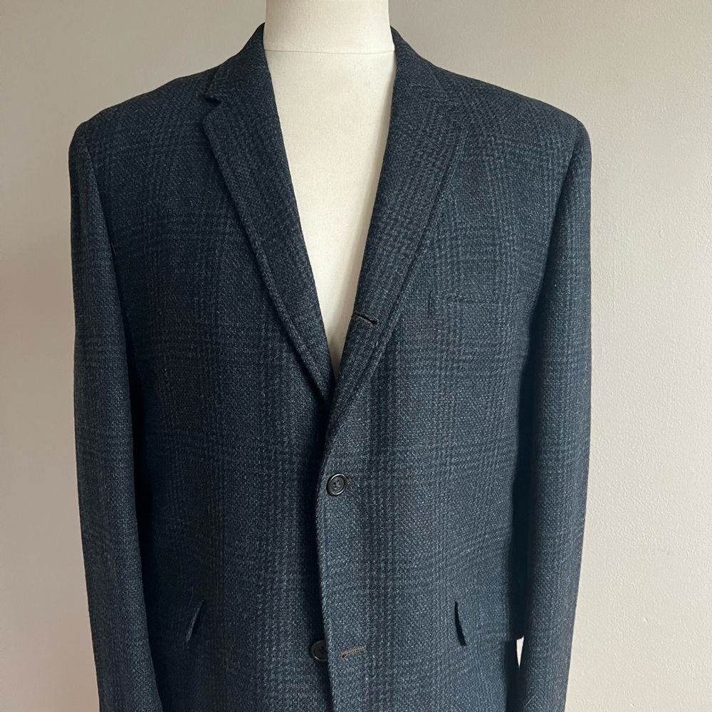Ivy Trad 3/2 Roll Navy Plaid Wool Sportscoat - Picture 2 of 9